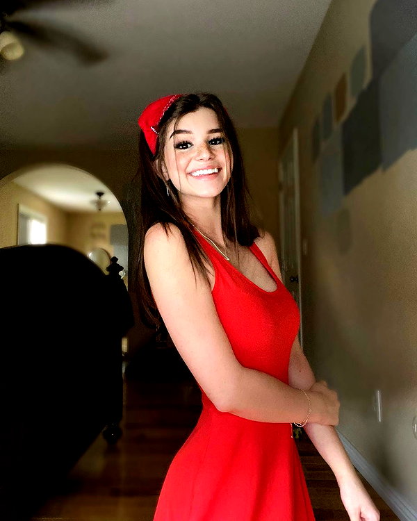 brookemonk instagram image archive image