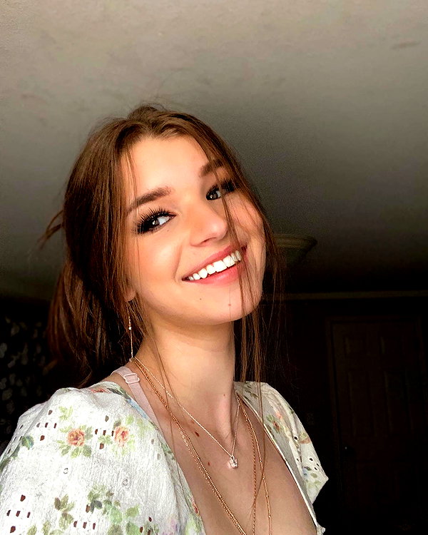 brookemonk instagram image archive image