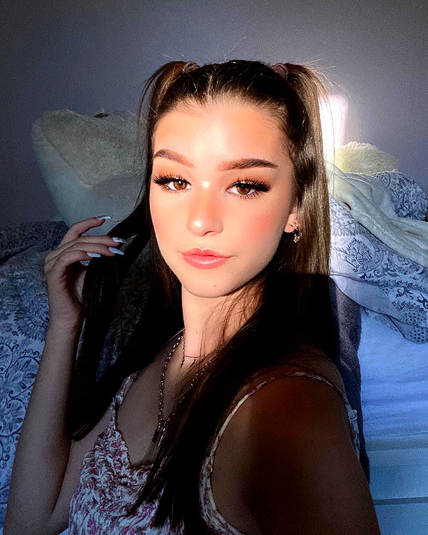 brookemonk instagram image archive image