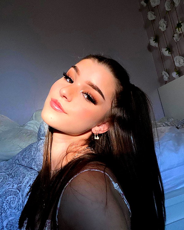 brookemonk instagram image archive image