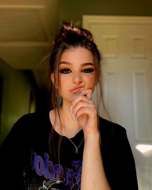 brookemonk instagram image archive image