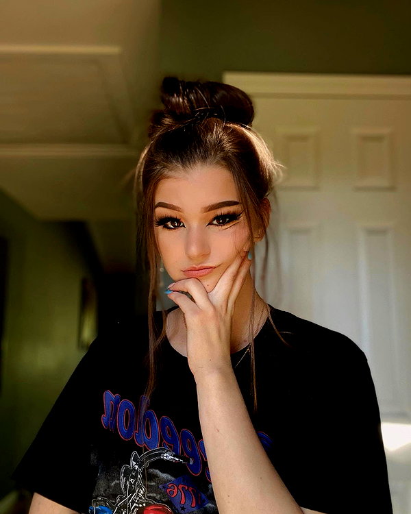 brookemonk instagram image archive image