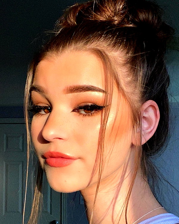 brookemonk instagram image archive image