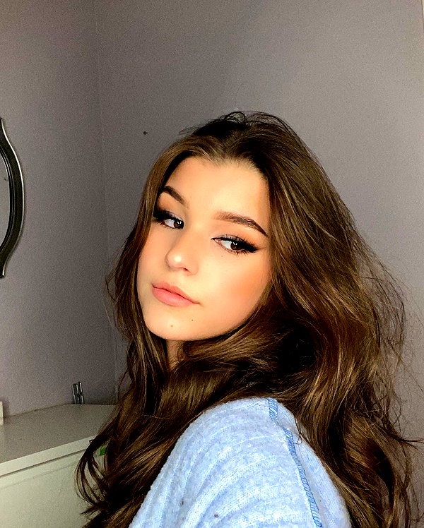 brookemonk instagram image archive image