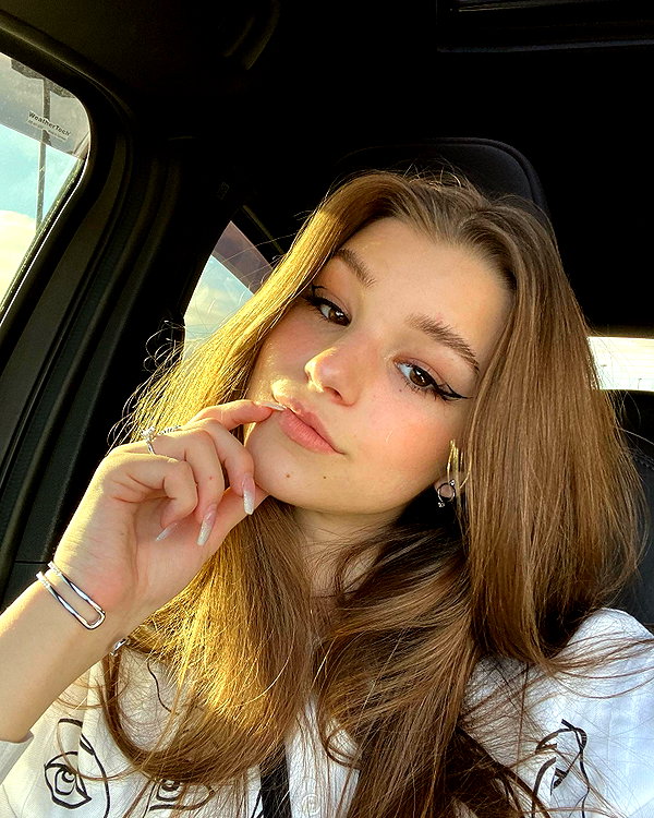 brookemonk instagram image archive image