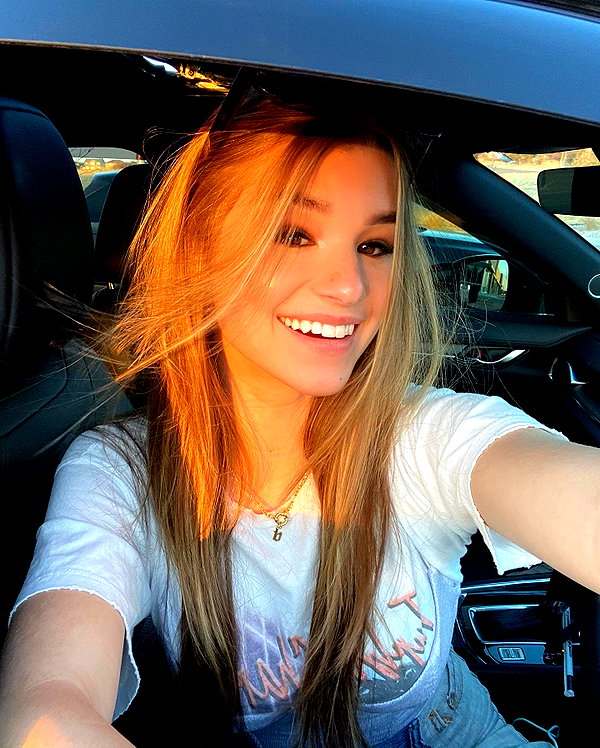 brookemonk instagram image archive image