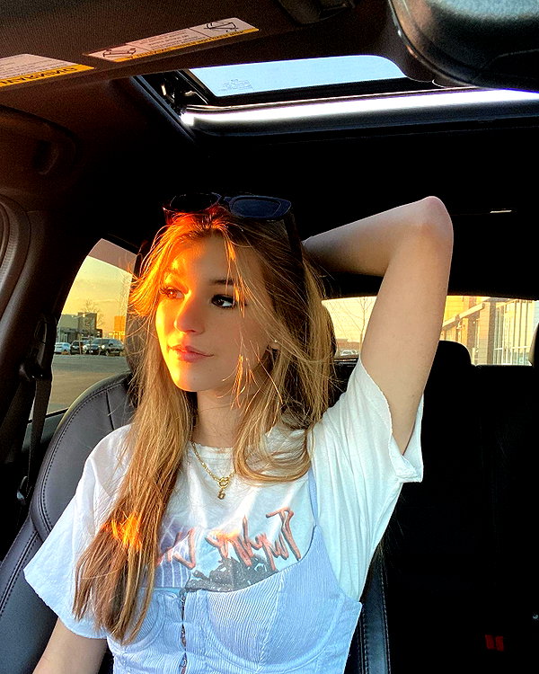 brookemonk instagram image archive image