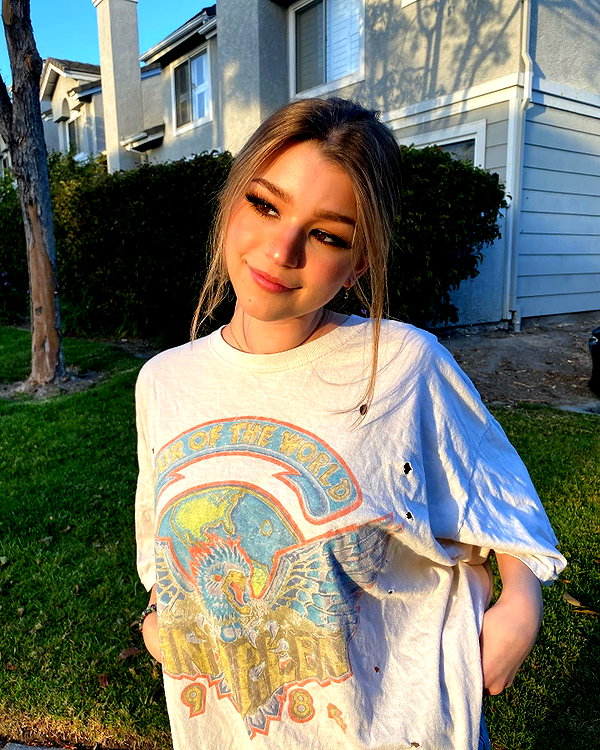 brookemonk instagram image archive image