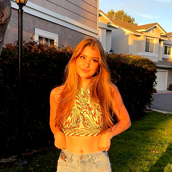 brookemonk instagram image archive image