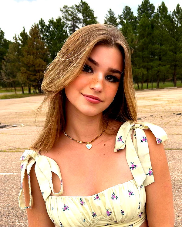 brookemonk instagram image archive image
