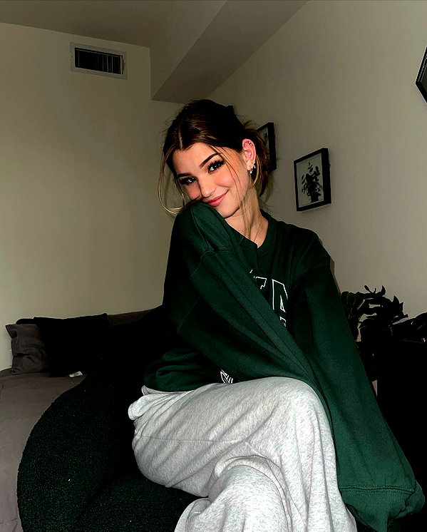 brookemonk instagram image archive image