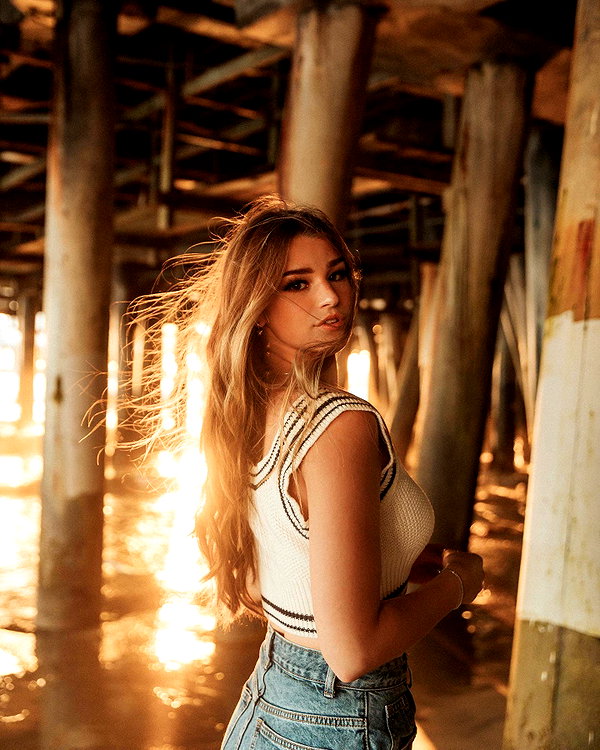 brookemonk instagram image archive image
