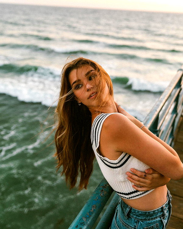brookemonk instagram image archive image