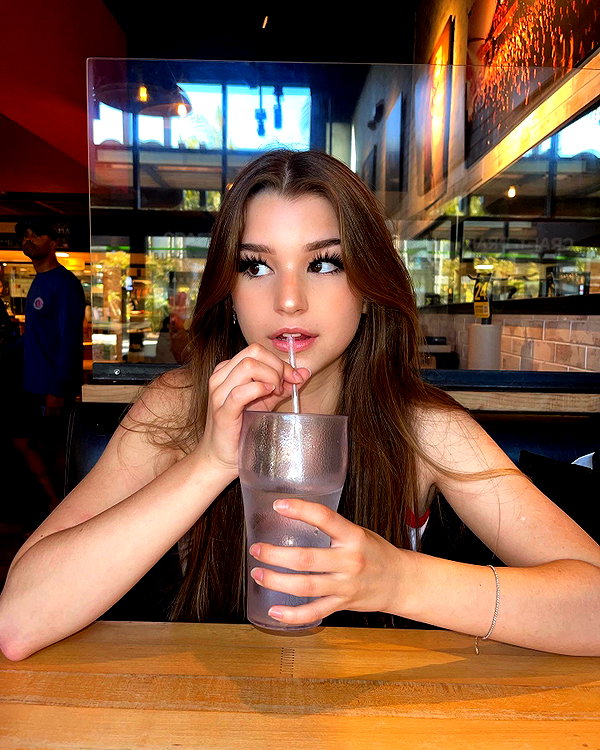 brookemonk instagram image archive image