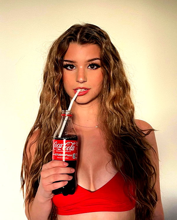 brookemonk instagram image archive image