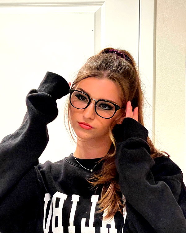 brookemonk instagram image archive image