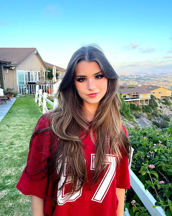 brookemonk instagram image archive image