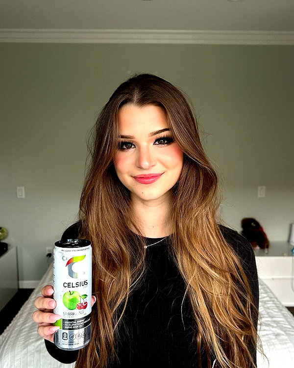 brookemonk instagram image archive image