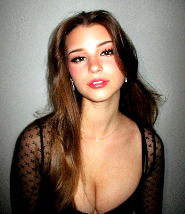 brookemonk instagram image archive image