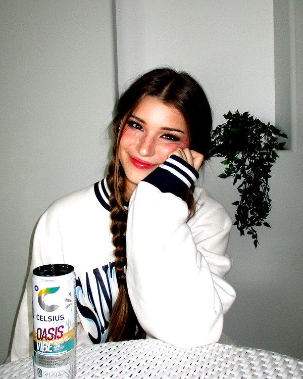 brookemonk instagram image archive image