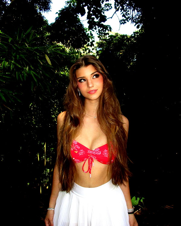 brookemonk instagram image archive image
