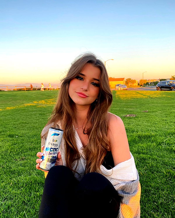 brookemonk instagram image archive image