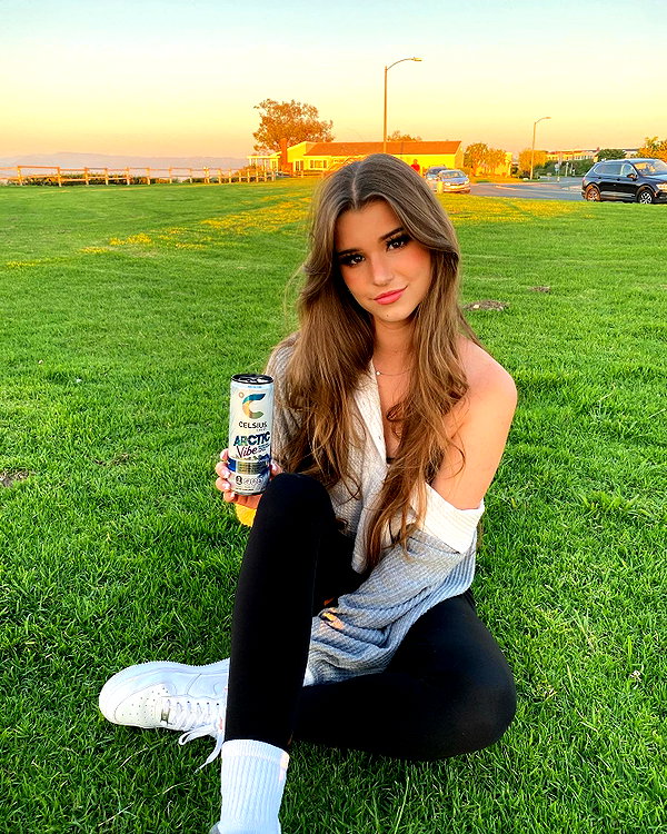 brookemonk instagram image archive image