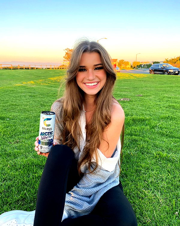 brookemonk instagram image archive image