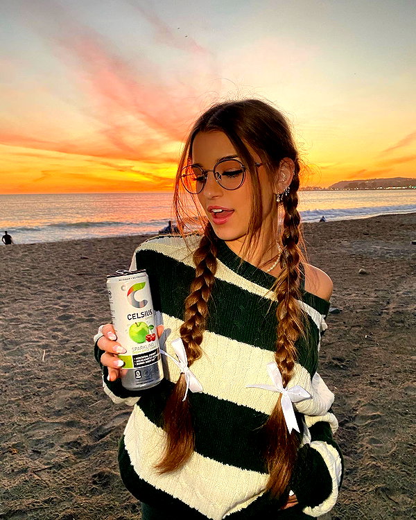 brookemonk instagram image archive image