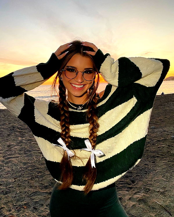 brookemonk instagram image archive image