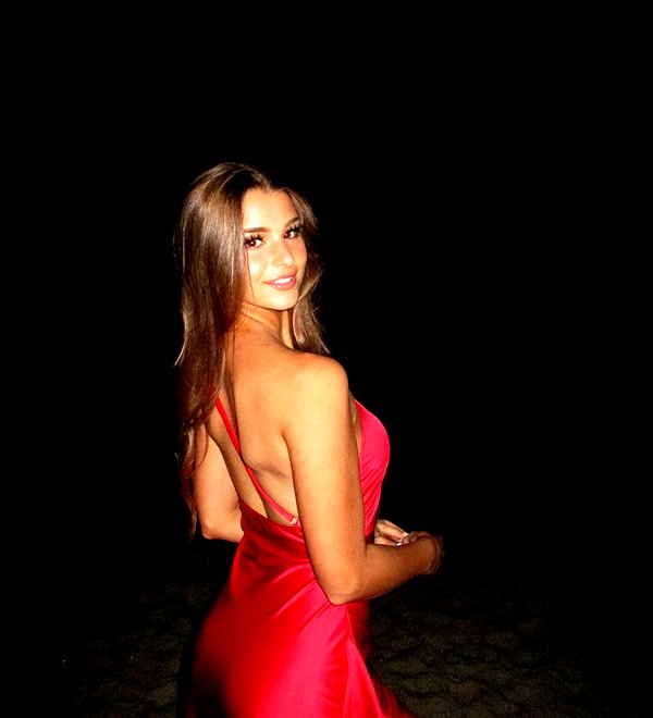 brookemonk instagram image archive image