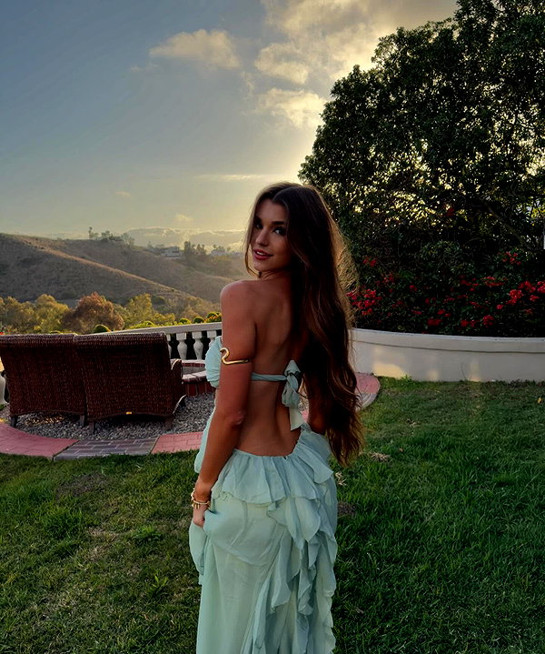 brookemonk instagram image archive image
