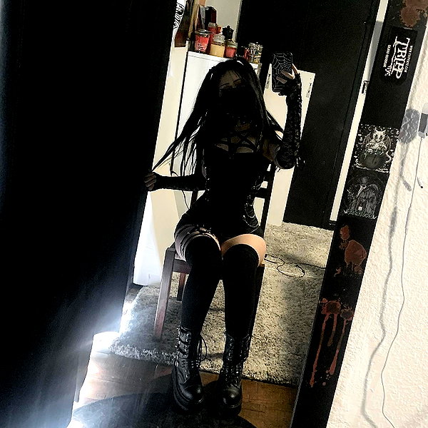 butter.on.a.poptart69 instagram image archive image