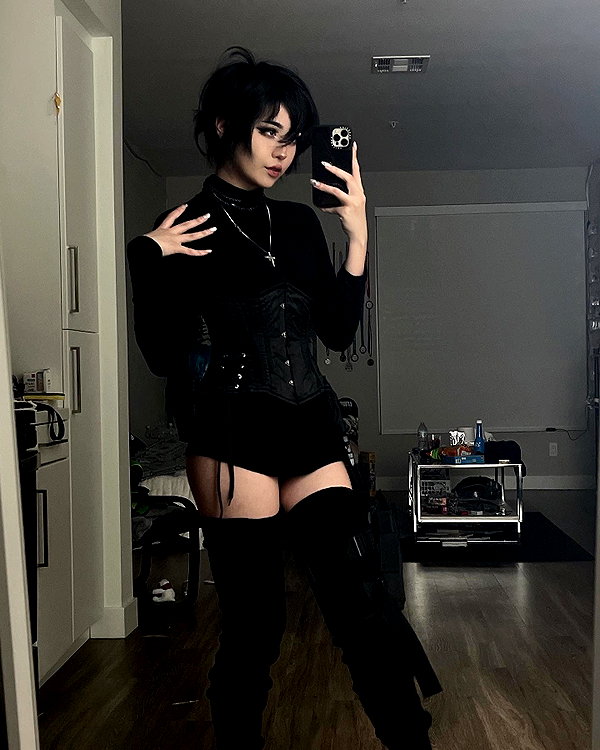 butterywaterboi instagram image archive image