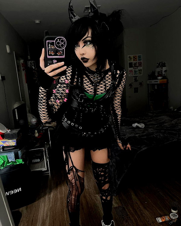 butterywaterboi instagram image archive image