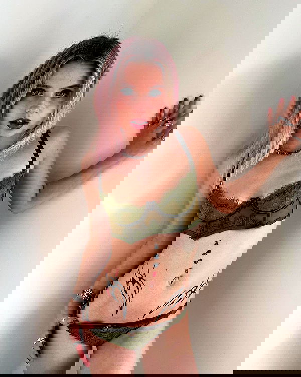 bymonamarie bymonamarie archive image