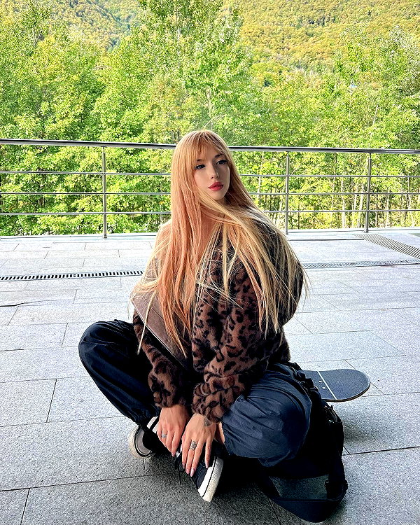 caandyfliip instagram image archive image