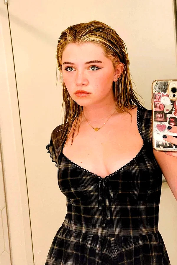 caitibugzz instagram image archive image