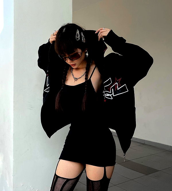 camlei_ instagram image archive image