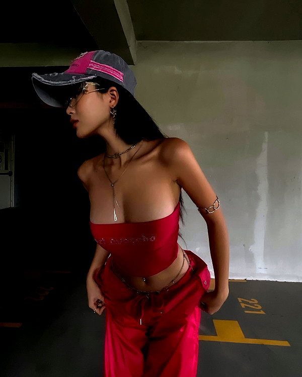 camlei_ instagram image archive image