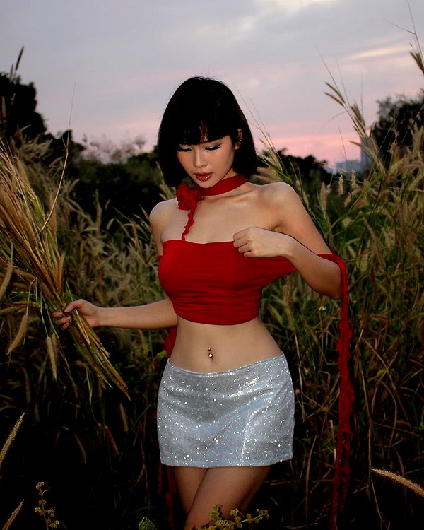 camlei_ instagram image archive image
