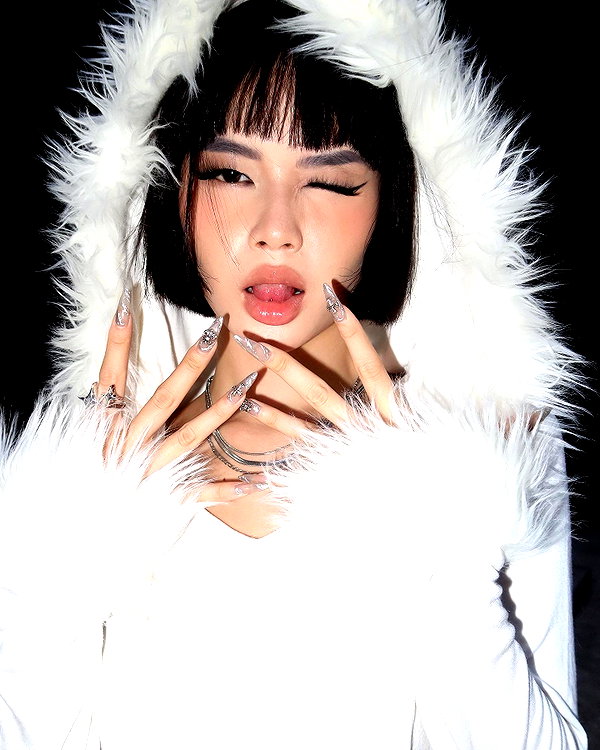 camlei_ instagram image archive image
