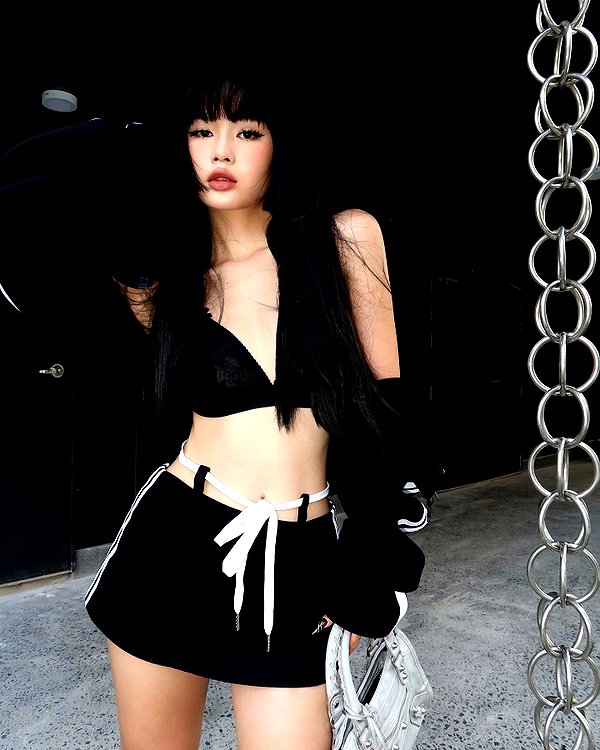 camlei_ instagram image archive image