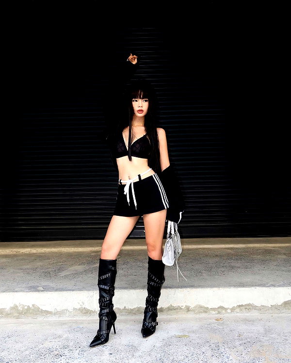 camlei_ instagram image archive image