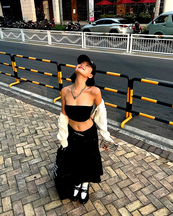 camlei_ instagram image archive image