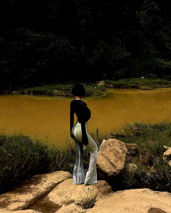 camlei_ instagram image archive image
