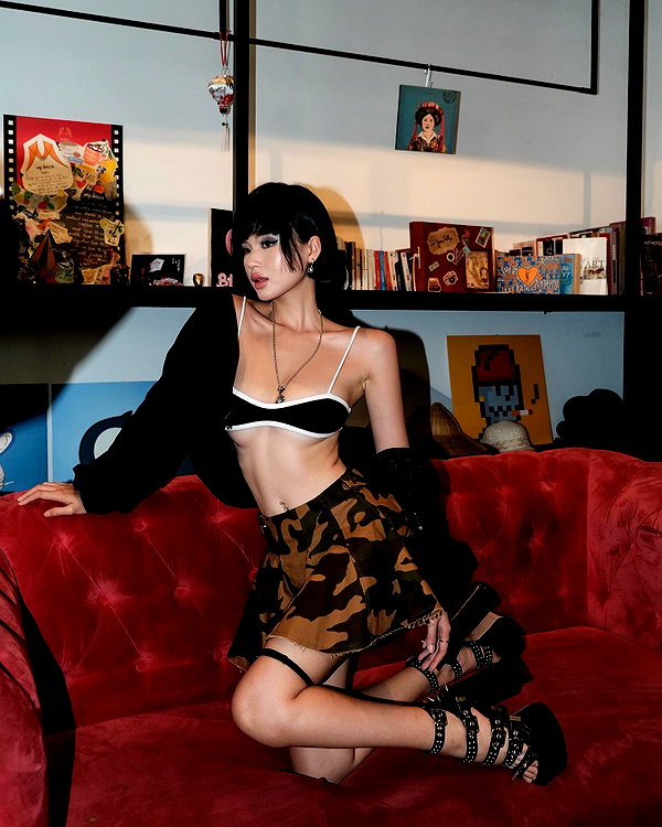 camlei_ instagram image archive image