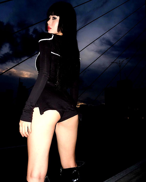 camlei_ instagram image archive image