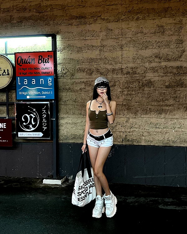 camlei_ instagram image archive image