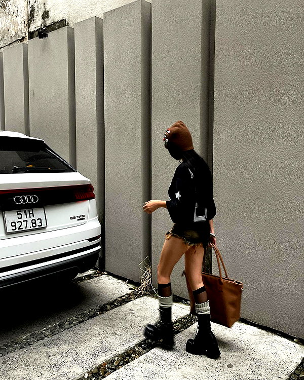 camlei_ instagram image archive image